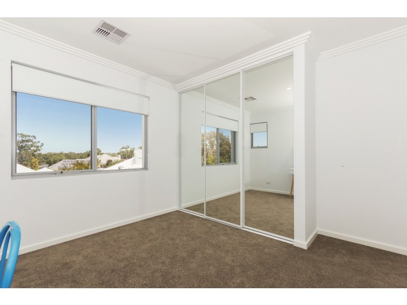 17B Strathyre Drive, Duncraig WA 6023