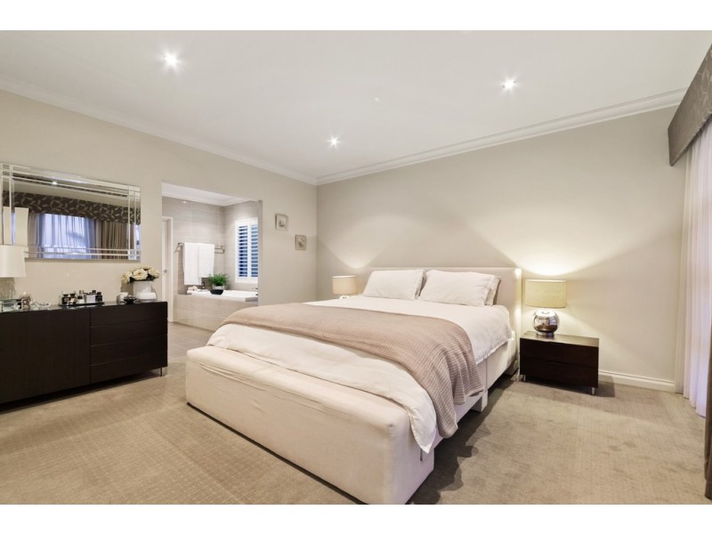 10A Mary Street, Watermans Bay WA 6020