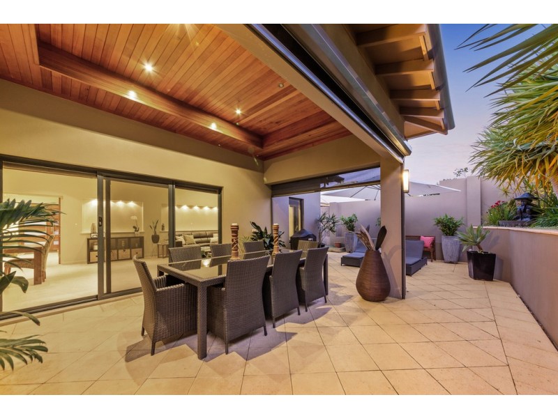 10A Mary Street, Watermans Bay WA 6020
