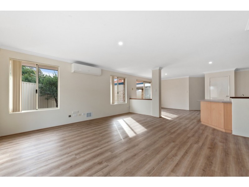 17a Batavia Place, Kallaroo WA 6025