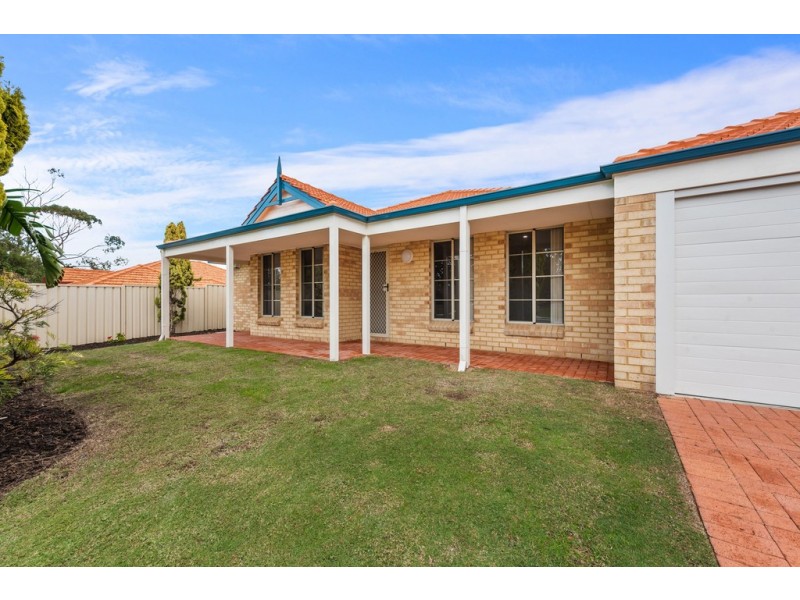 17a Batavia Place, Kallaroo WA 6025
