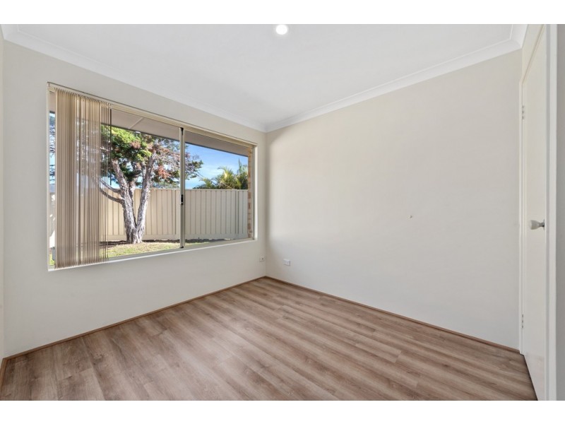 17a Batavia Place, Kallaroo WA 6025