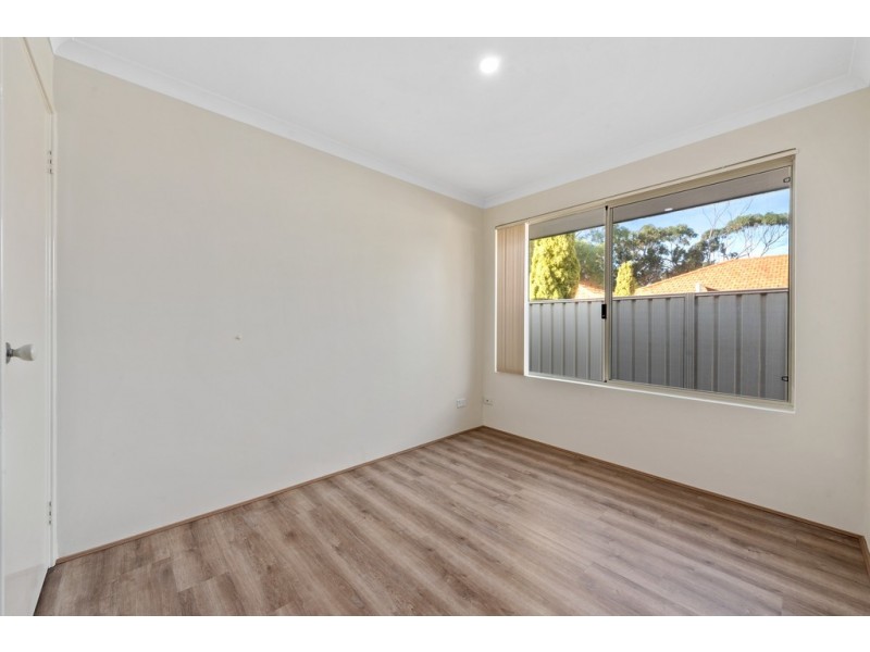 17a Batavia Place, Kallaroo WA 6025