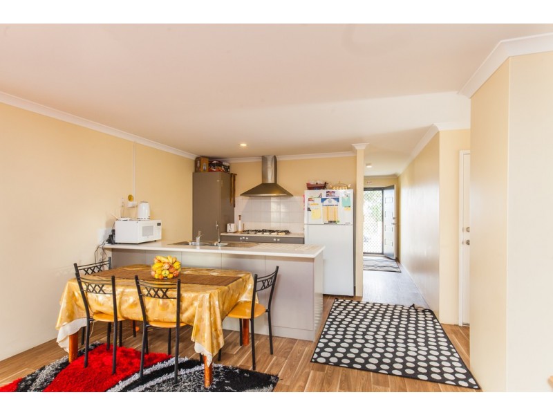 31 Harford Way, Girrawheen WA 6064