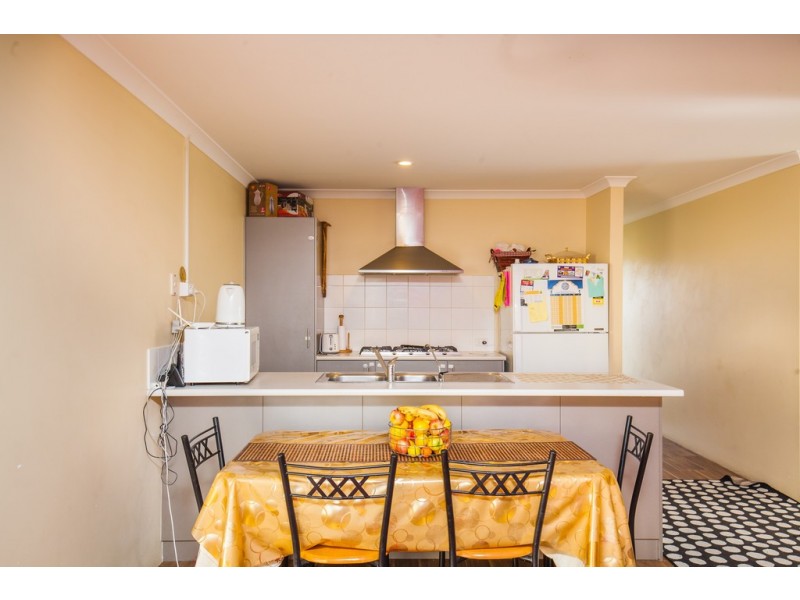 31 Harford Way, Girrawheen WA 6064