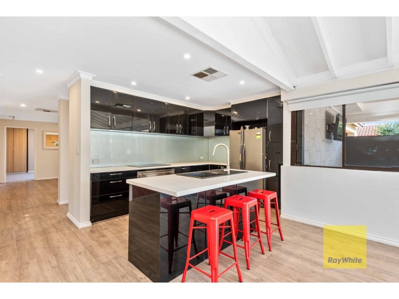 5 Blight Court, Kingsley WA 6026