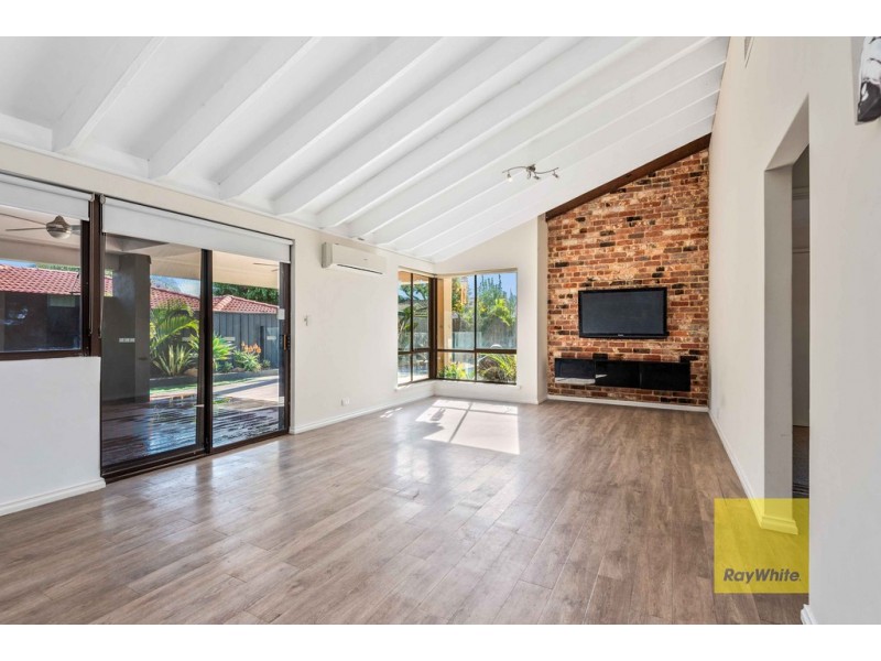 5 Blight Court, Kingsley WA 6026