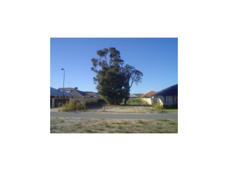 6 Honeyeater View, Dudley Park WA 6210