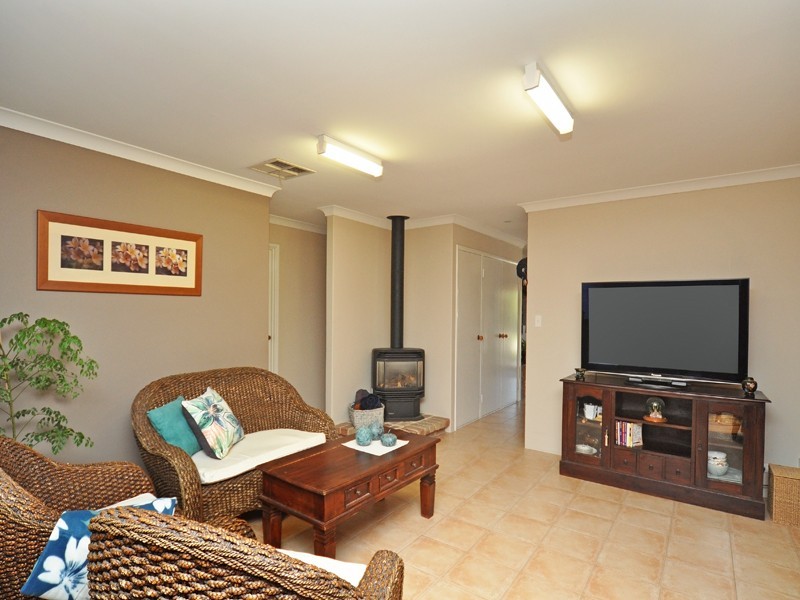 9 Clapton Court, Kingsley WA 6026