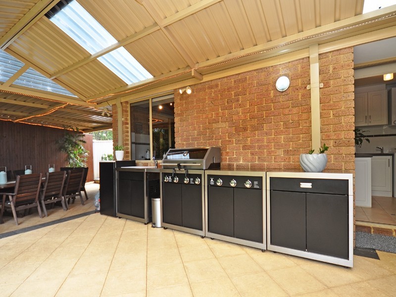 9 Clapton Court, Kingsley WA 6026