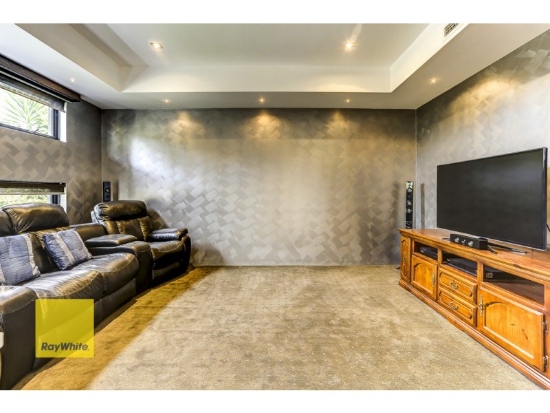 56 Oakdene Drive, Madeley WA 6065