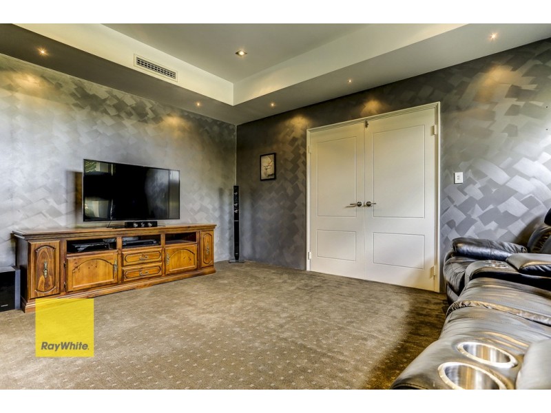 56 Oakdene Drive, Madeley WA 6065