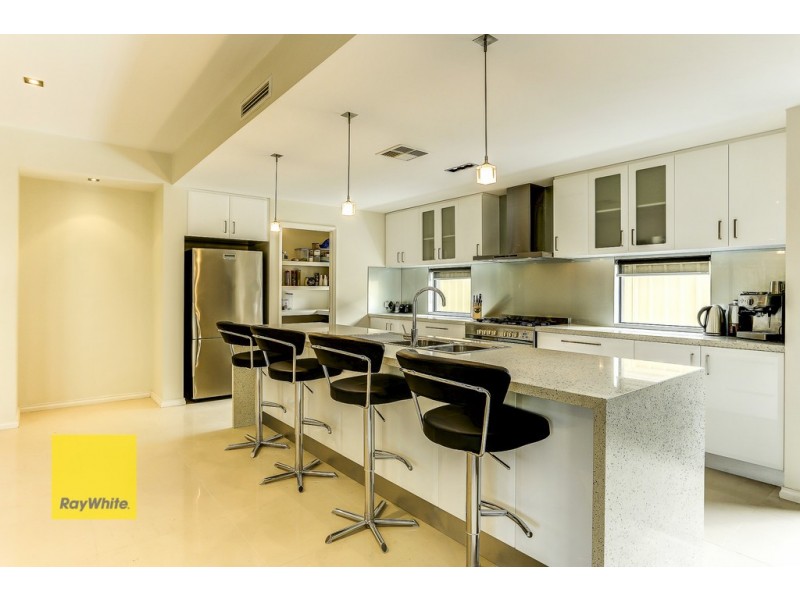 56 Oakdene Drive, Madeley WA 6065