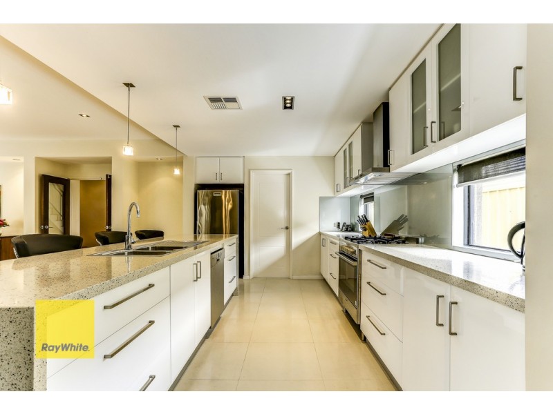 56 Oakdene Drive, Madeley WA 6065