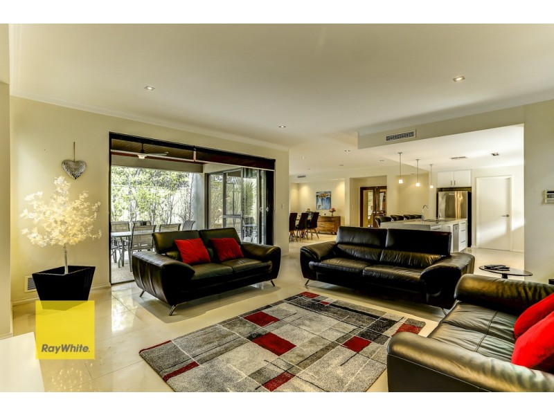 56 Oakdene Drive, Madeley WA 6065