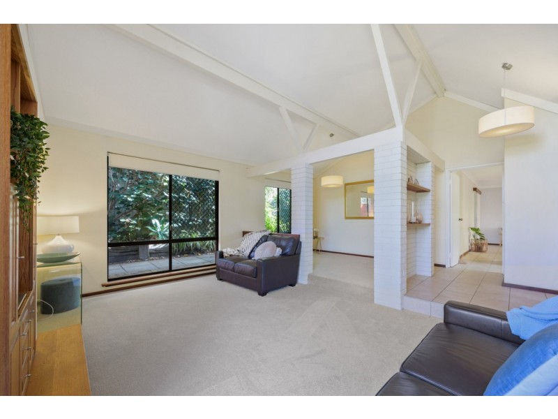 4 Peckham Crescent, Kingsley WA 6026