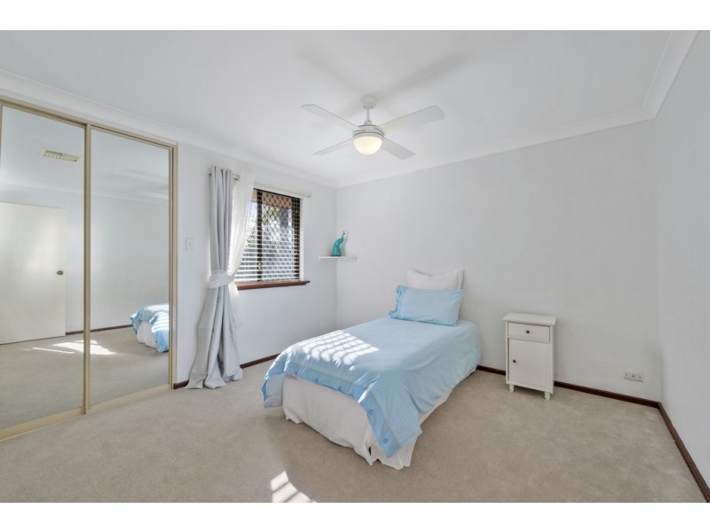 4 Peckham Crescent, Kingsley WA 6026