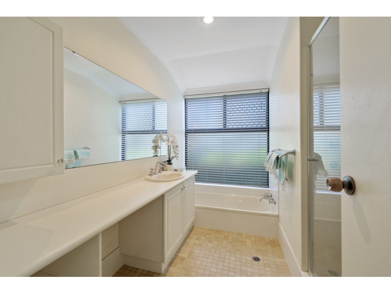 4 Peckham Crescent, Kingsley WA 6026