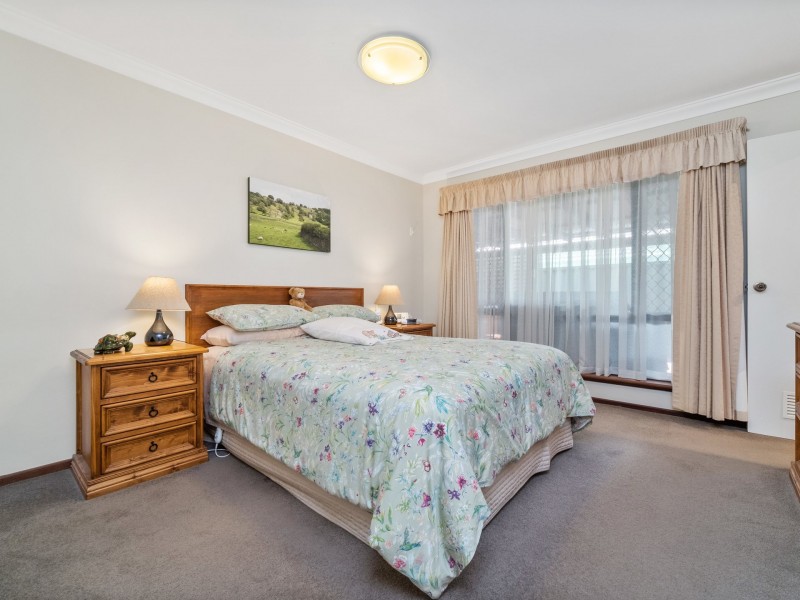 1 Elbury Court, Kingsley WA 6026