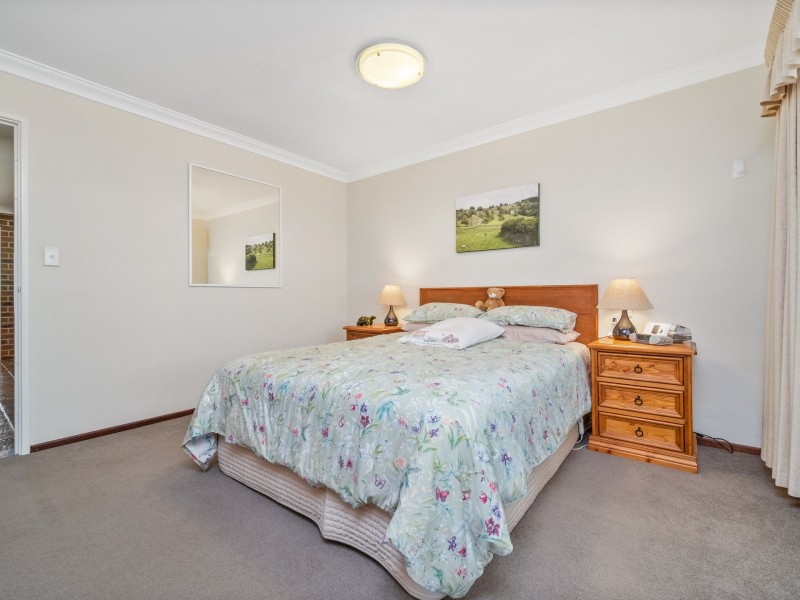 1 Elbury Court, Kingsley WA 6026