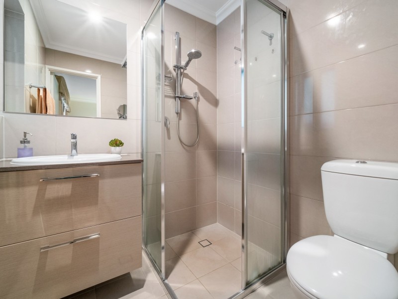 1 Elbury Court, Kingsley WA 6026