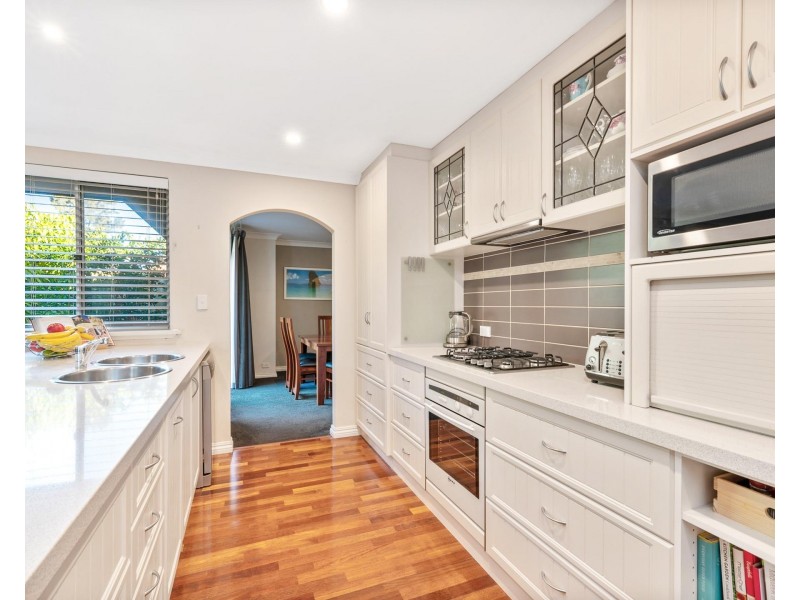 17 Ferncroft Way, Kingsley WA 6026