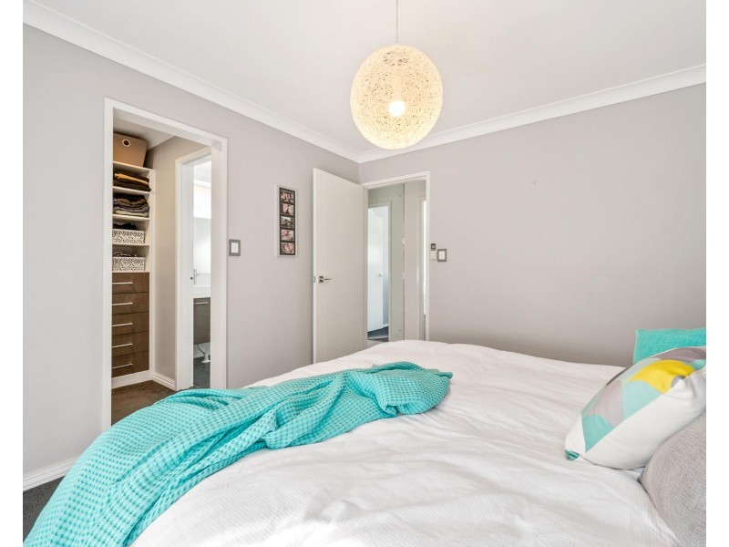 17 Ferncroft Way, Kingsley WA 6026