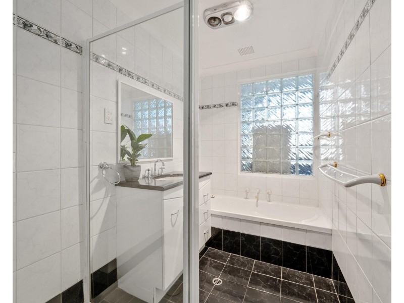 17 Ferncroft Way, Kingsley WA 6026