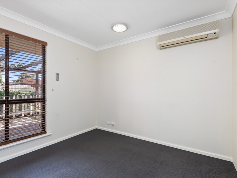 21 Calbourne Way, Kingsley WA 6026