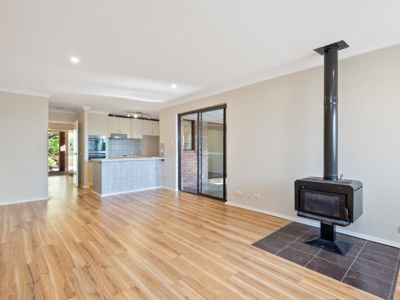 21 Calbourne Way, Kingsley WA 6026