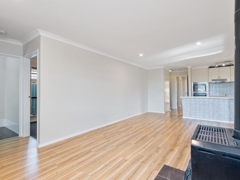 21 Calbourne Way, Kingsley WA 6026