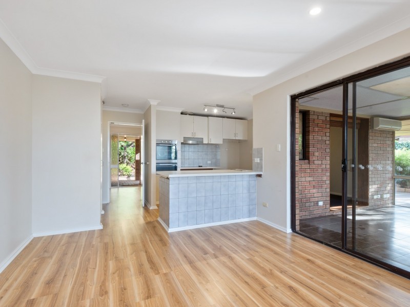 21 Calbourne Way, Kingsley WA 6026