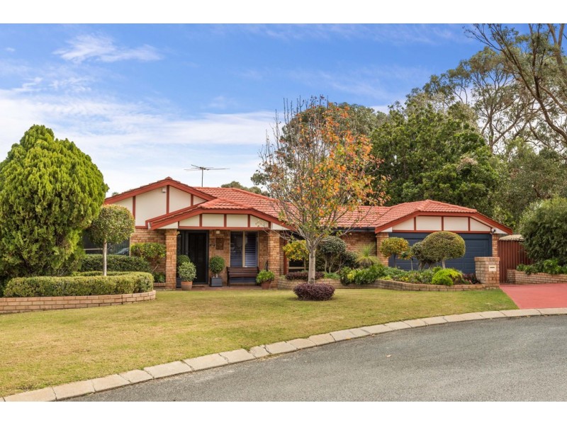 10 Angelina Court, Kingsley WA 6026