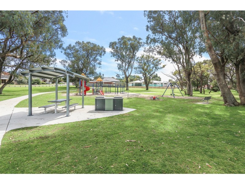 11 Davallia Road, Duncraig WA 6023