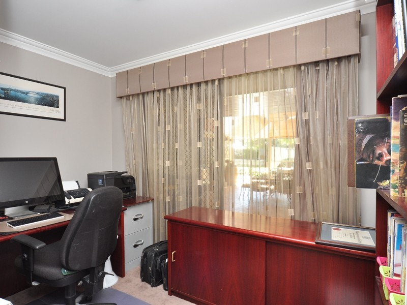 43 Chessington Way, Kingsley WA 6026