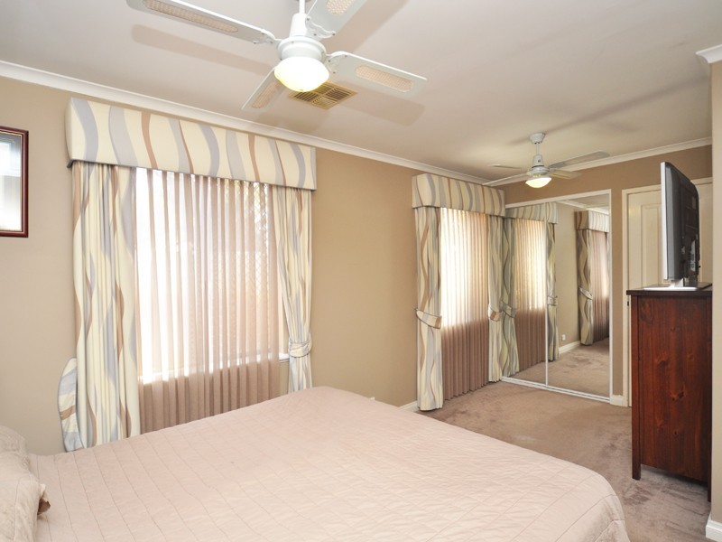 43 Chessington Way, Kingsley WA 6026