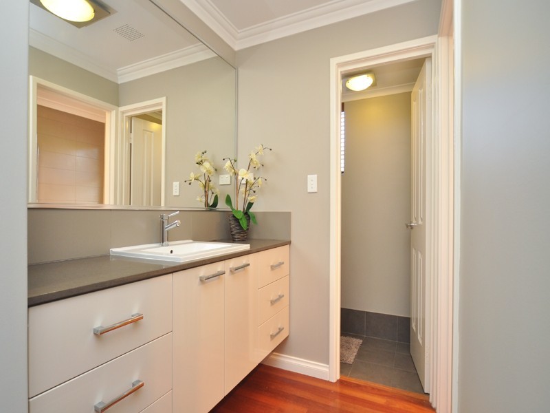 43 Chessington Way, Kingsley WA 6026