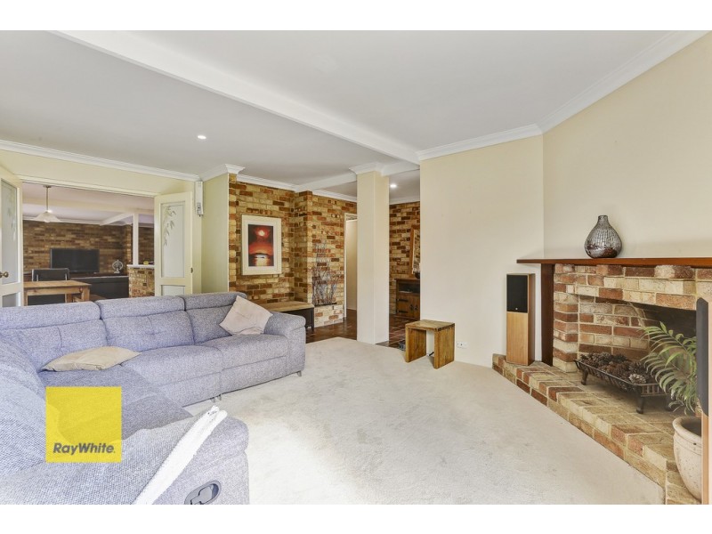 24 Glengarry Drive, Duncraig WA 6023