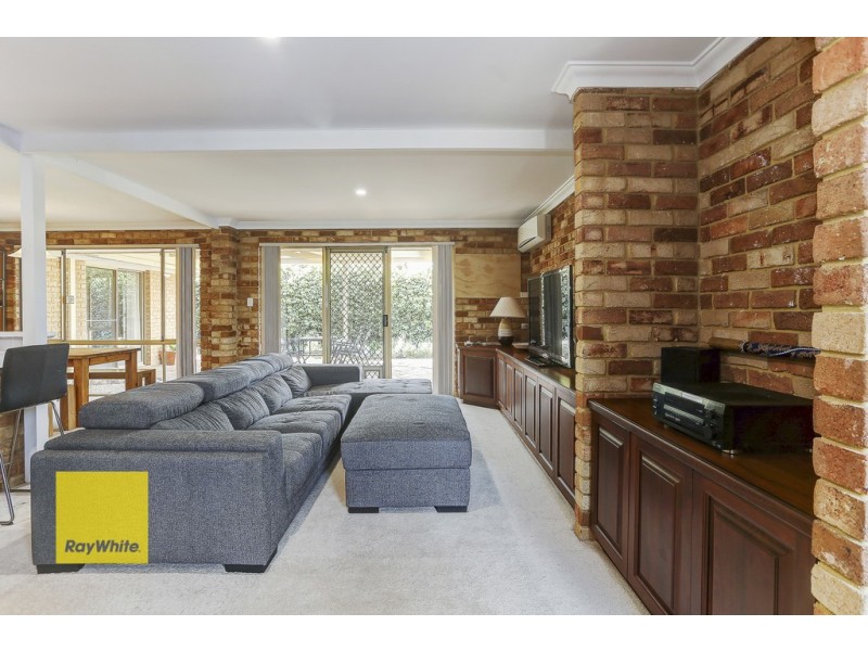 24 Glengarry Drive, Duncraig WA 6023