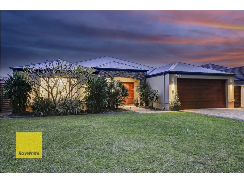 7 Russell Road, Madeley WA 6065