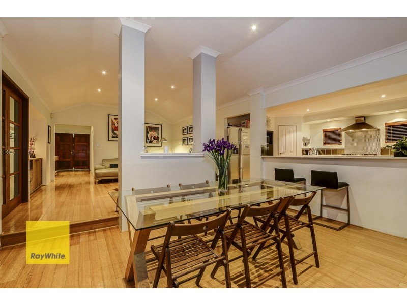 7 Russell Road, Madeley WA 6065