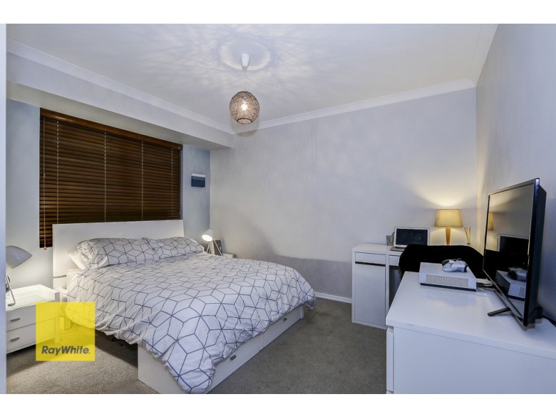 7 Russell Road, Madeley WA 6065