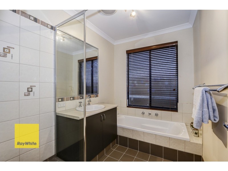 7 Russell Road, Madeley WA 6065