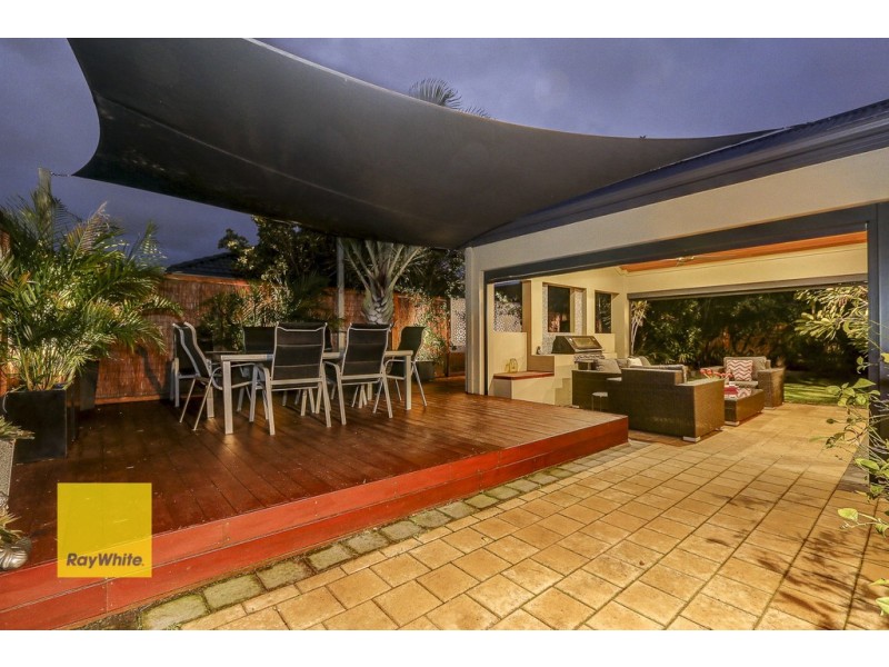 7 Russell Road, Madeley WA 6065