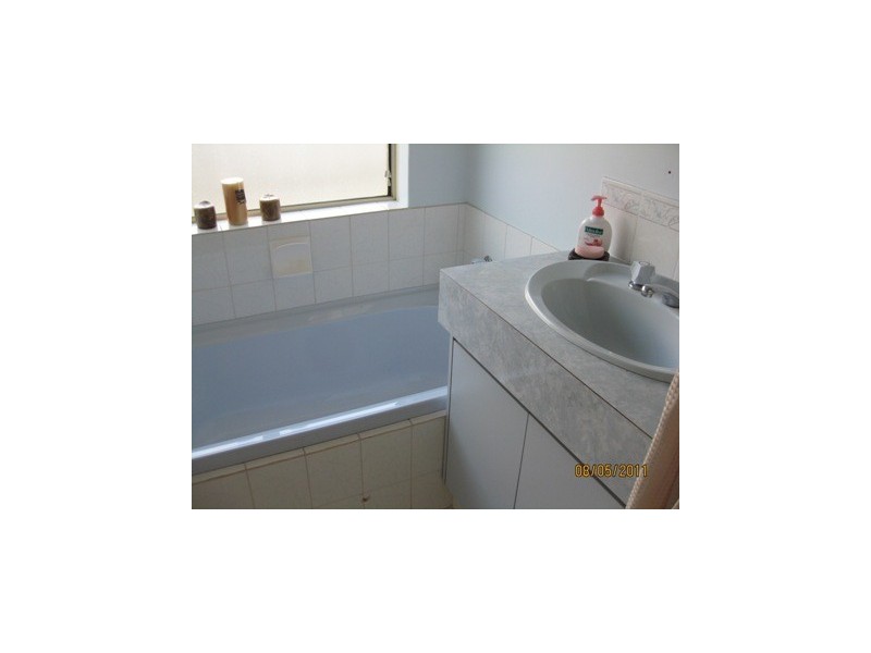 41 VIRIDIAN DRIVE, Banksia Grove WA 6031