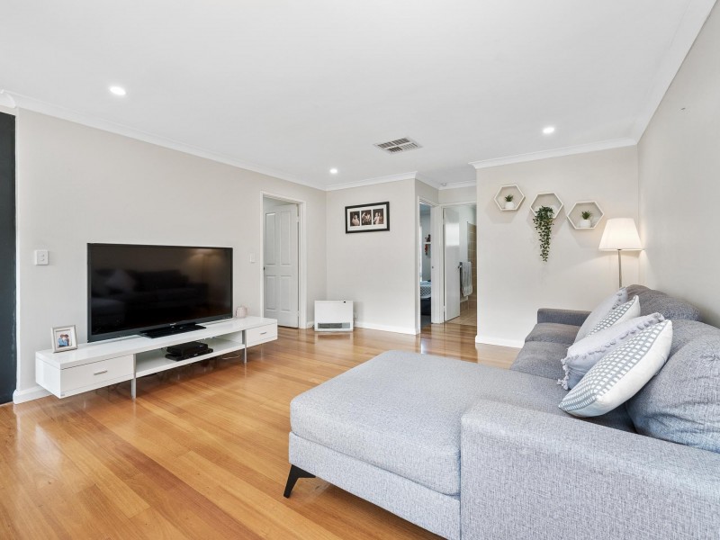 11 Alperton Court, Kingsley WA 6026