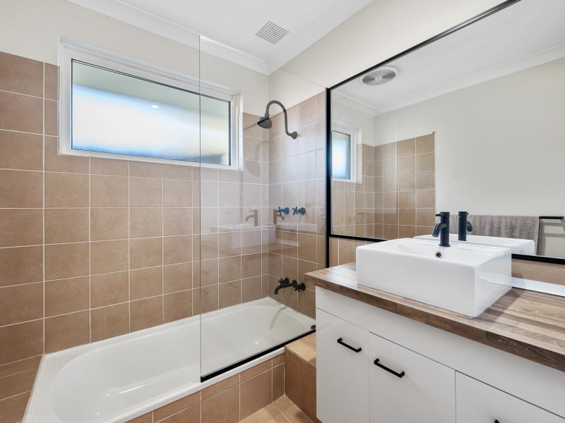 11 Alperton Court, Kingsley WA 6026