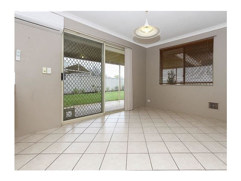 14 Drammen Elbow, Merriwa WA 6030