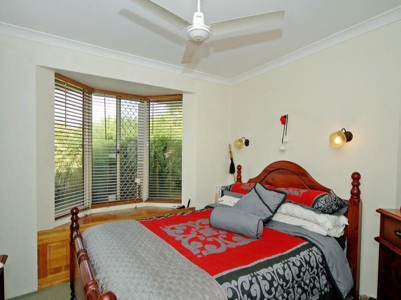 14 Drammen Elbow, Merriwa WA 6030