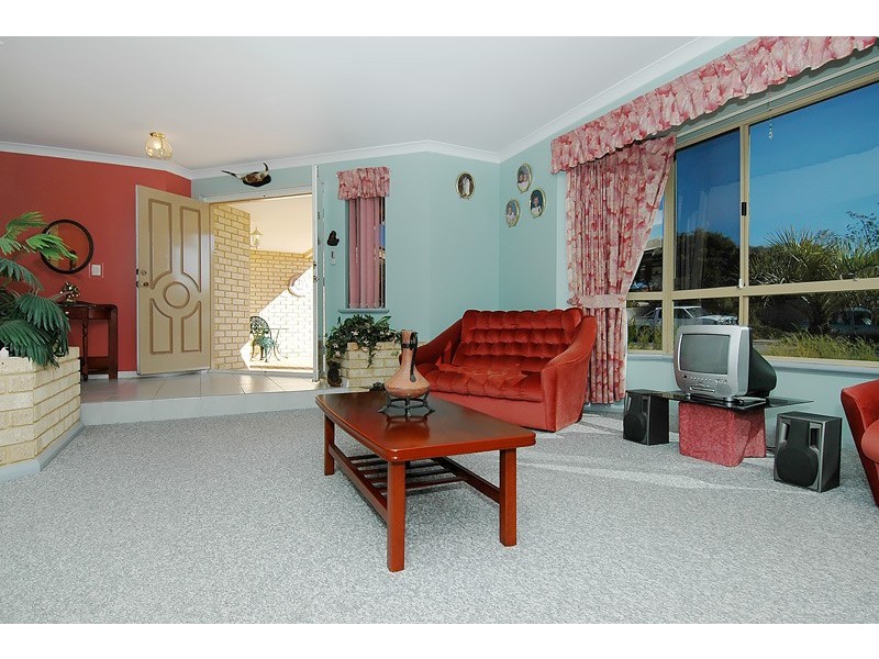 6 SEASIDE GARDENS, Mullaloo WA 6027